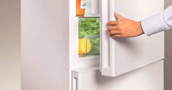 Как самостоятельно заменить уплотнительную резину на холодильнике?