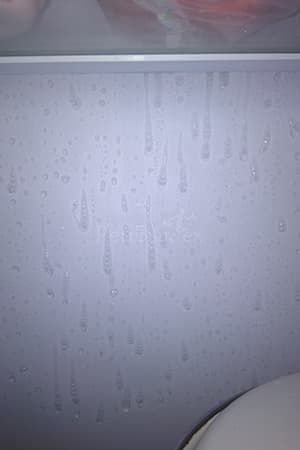 Капли на задней стенке: так работает капельная разморозка