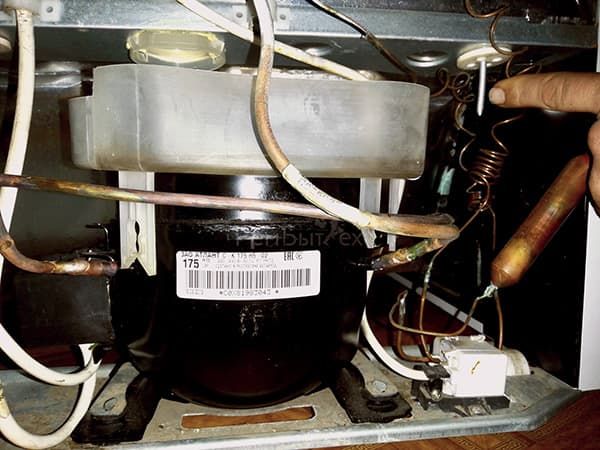 Поломка мотора холодильника