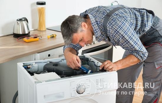 лучше всего доверить ремонт блока управления профессионалу