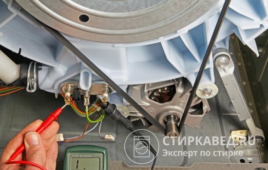 Для проверки ТЭНа мультиметром деталь снимать с бачка необязательно