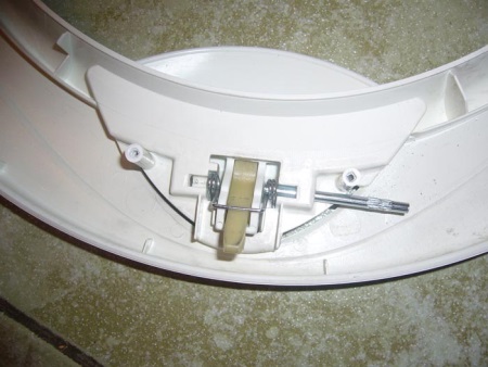 Замена ручки дверцы стиральной машины