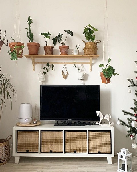 Такое расположение удобно для тех, кто,...