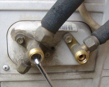 Группа клапанов сплит-системы