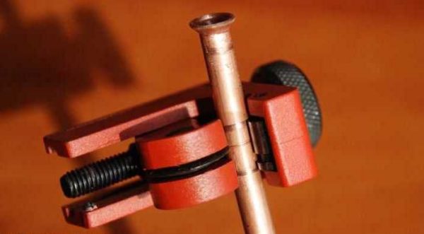 Для медных труб требуется специальная мягкая медь, толстостенная и бесшовная