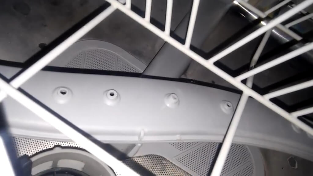 Чистим и моем машину