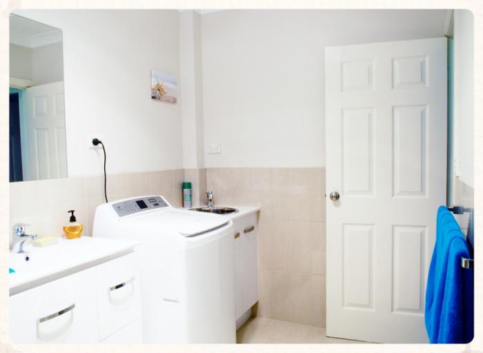 Идеи размещения стиральной машины в ванной с фото Идеи размещения стиральной машины в ванной с фото