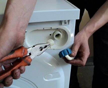 Очистка фильтра впускной трубки