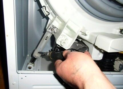 Динамометрическая замена амортизатора