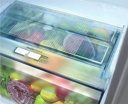 Емкости со специальной поверхностью для сбора конденсата Контейнер с крышкой