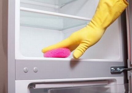 Уход за плачущим холодильником