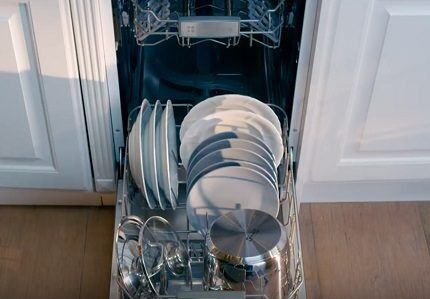 Горшки необходимо ставить вверх дном Нижний блок для глубокой посуды