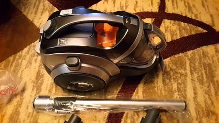 Пылесос LG в разобранном виде