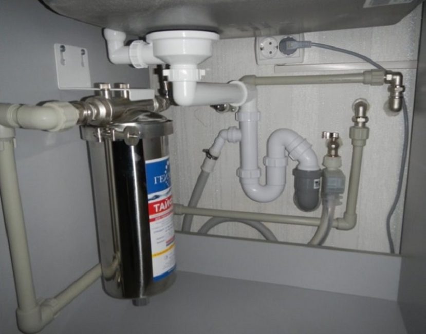 Удачное подключение коммуникаций (электричество, вода, канализация)