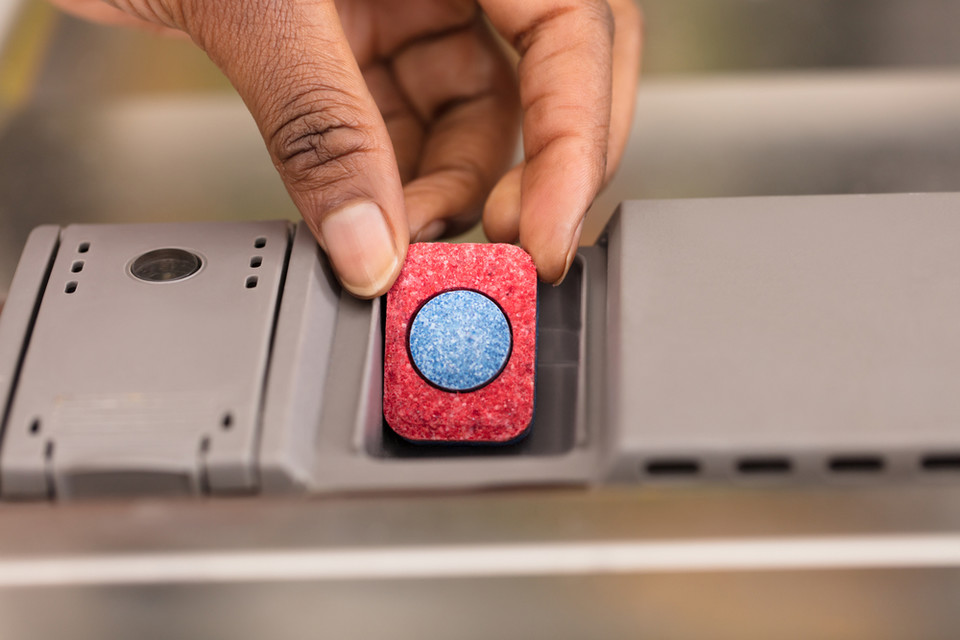 пользоватся-посудомойной-машинной (3)