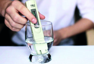 Соль для посудомоечных машин - необходимо добавить