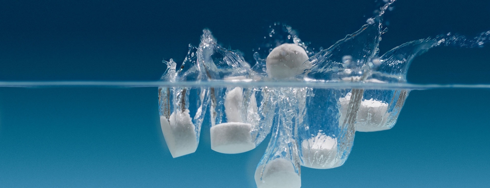 сколко-сыпат-соли-в-посудомоечную-машину_12