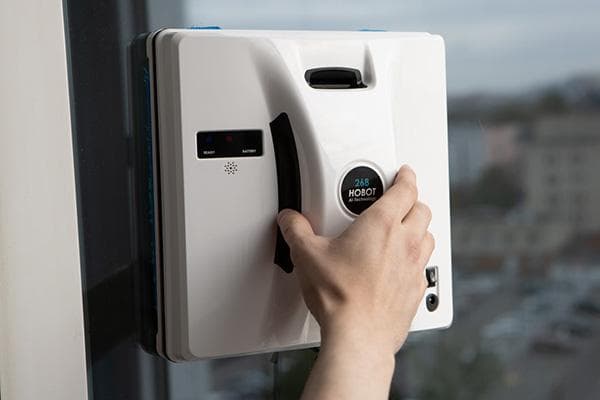 Робот-пылесос для мытья окон