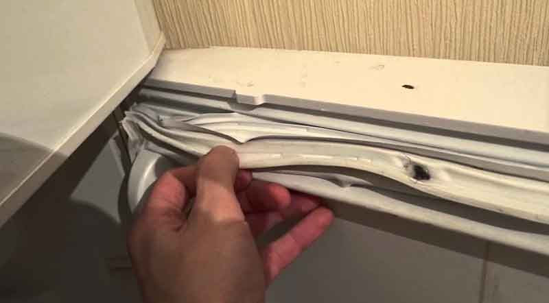 Как поменять резинку на холодильнике и как ее можно приклеить