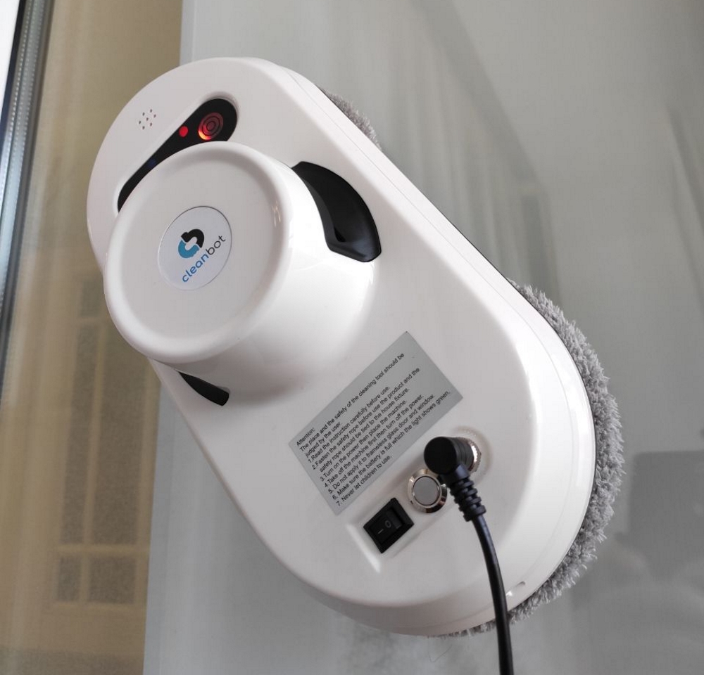 робот-очиститель окон Qhome Clean Bot