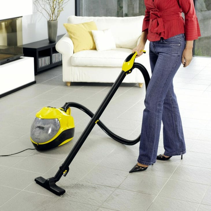 Компактный пылесос Karcher с фильтром для воды