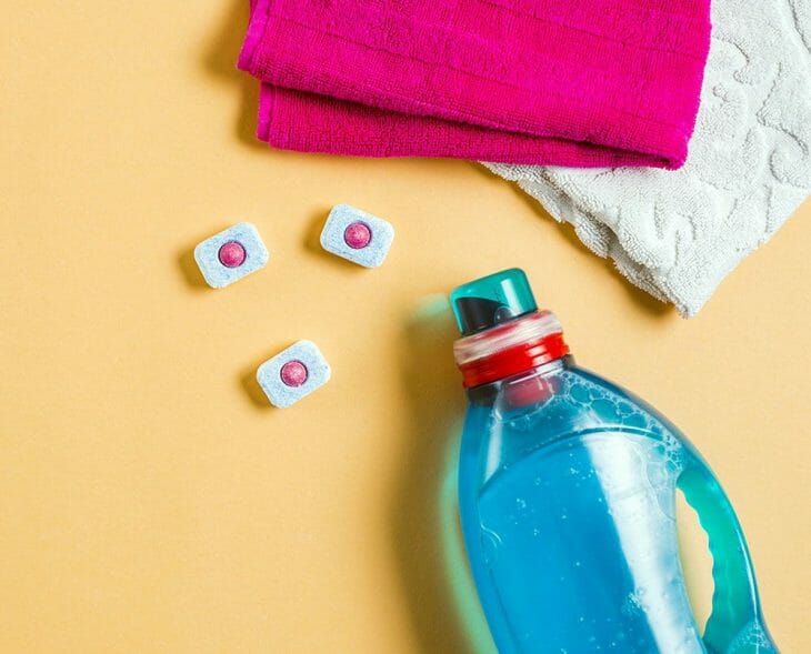 Таблетки для посудомоечных машин и ополаскиватель