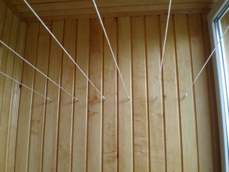 (+75 фото) Сушилки на балконе: разнообразие