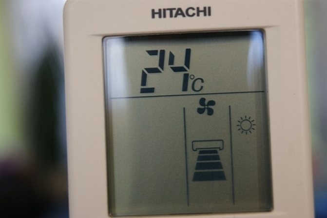 Можно ли включить зимой кондиционер в машине для обогрева?